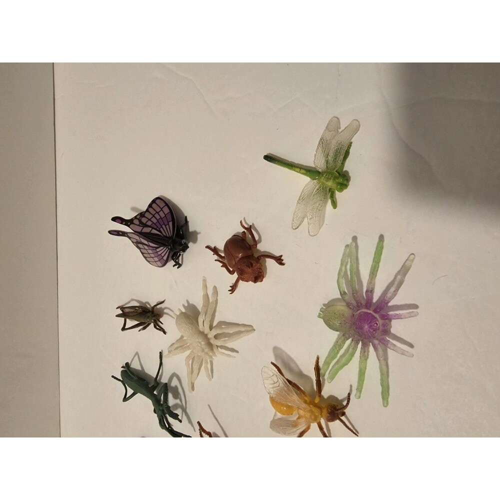 INSECTS & BUGS Mixed LOT of 17 Small Toys UNBRANDED 2”-3.5” Multi-Colored USED - Picture 2 of 4